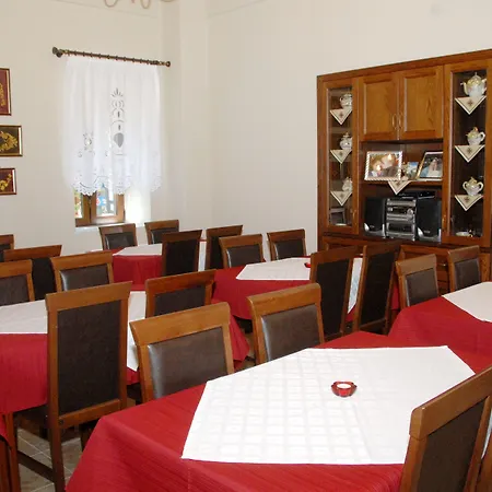 Hotell Filoxenia Portariá