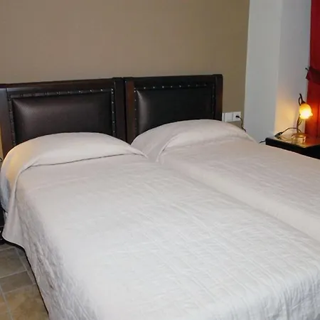 Filoxenia Hotell 2*